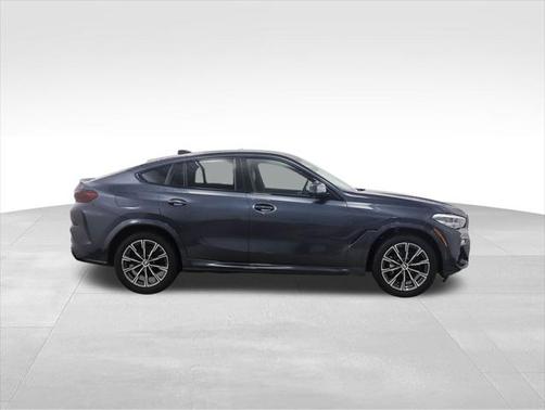 2021 BMW X6 xDrive40i
