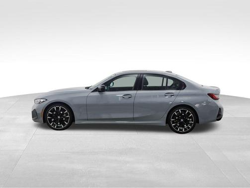 2025 BMW 330 xDrive