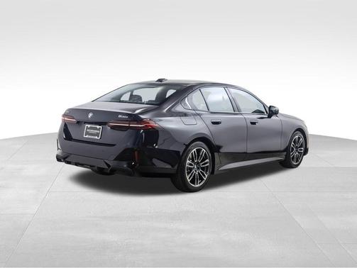 2026 BMW 530 i xDrive