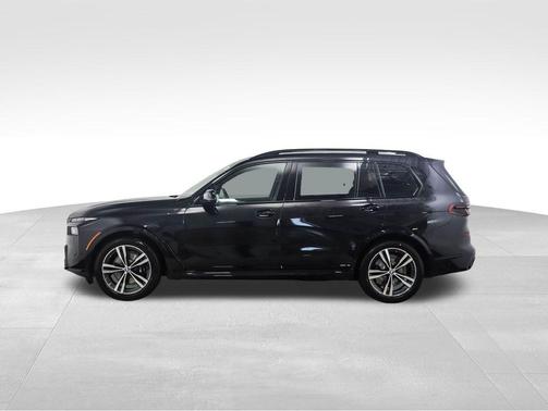 2026 BMW X7 M60i
