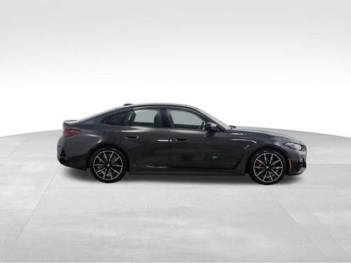 2026 BMW M440 i xDrive