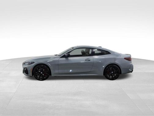 2026 BMW M440 i xDrive