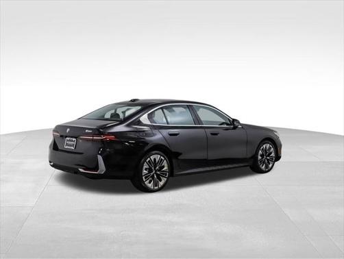 2025 BMW 530 i xDrive