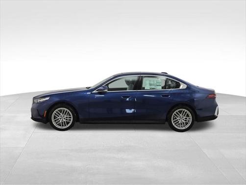 2025 BMW 530 i xDrive