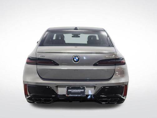 Oxide Grey Metallic 2025 BMW 760 xDrive
