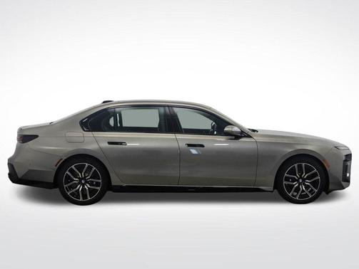Oxide Grey Metallic 2025 BMW 760 xDrive