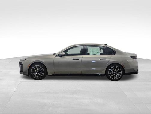 2025 BMW 760 i xDrive
