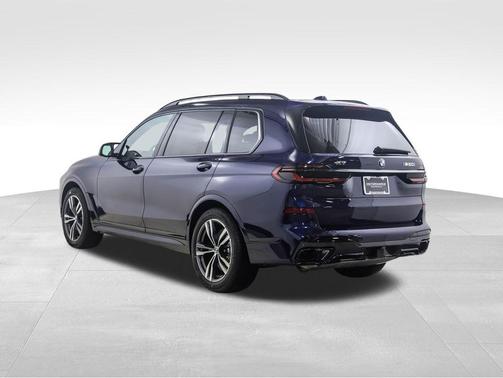 2026 BMW X7 M60i