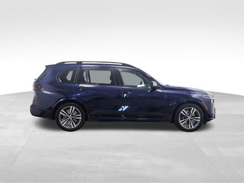 2026 BMW X7 M60i