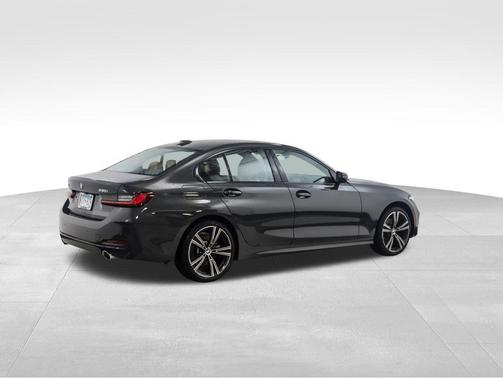 2023 BMW 330 xDrive