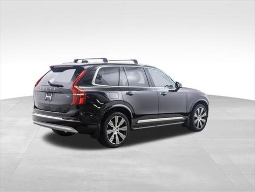 2022 Volvo XC90 T6 Inscription