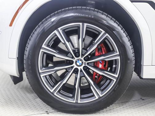 2024 BMW X6 xDrive40i