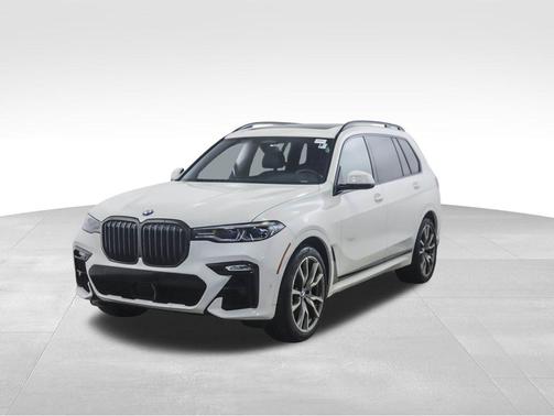 2021 BMW X7 M50i