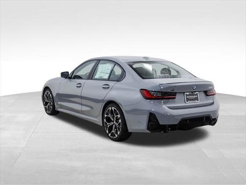 2025 BMW 330 i xDrive