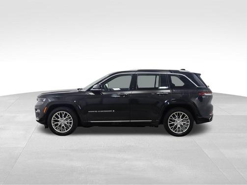 2023 Jeep Grand Cherokee Summit