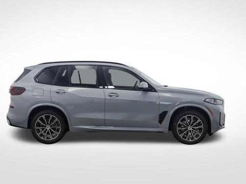 Brooklyn Grey Metallic 2026 BMW X5 xDrive40i