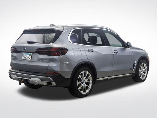 Skyscraper Grey Metallic 2024 BMW X5 PHEV xDrive50e