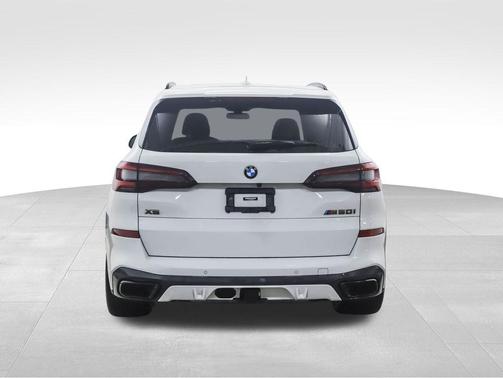 2022 BMW X5 M50i