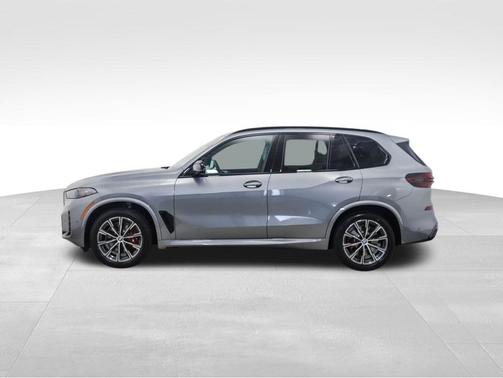 2025 BMW X5 M60i