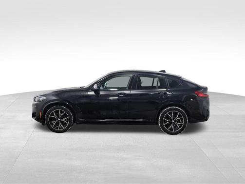 2023 BMW X4 xDrive30i