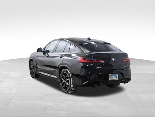 2023 BMW X4 xDrive30i