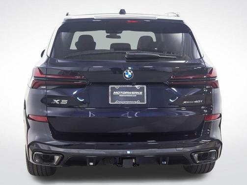 Carbon Black Metallic 2026 BMW X5 xDrive40i