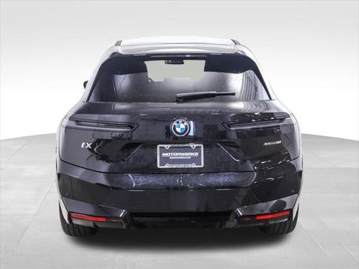 2025 BMW iX xDrive50
