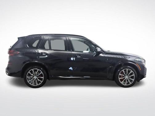 Black Sapphire Metallic 2026 BMW X5 xDrive40i