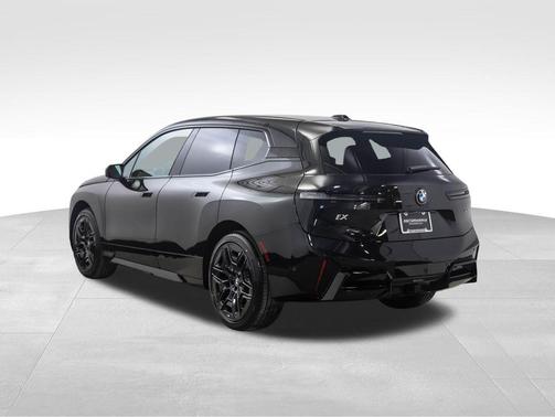 2026 BMW iX xDrive45