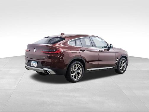 2023 BMW X4 xDrive30i