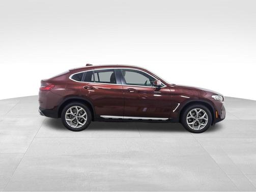 2023 BMW X4 xDrive30i
