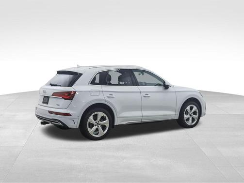 2021 Audi Q5 45 Prestige