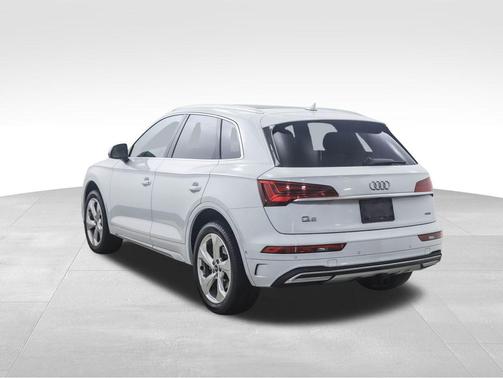2021 Audi Q5 45 Prestige
