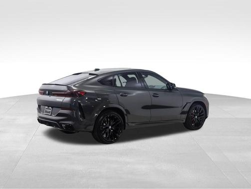 2026 BMW X6 M60i