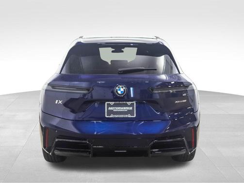 2026 BMW iX xDrive60