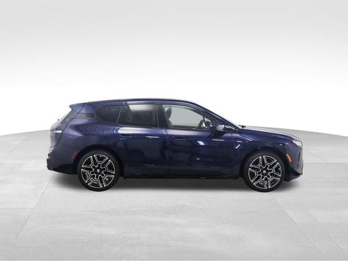 2026 BMW iX xDrive60