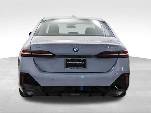 2026 BMW 530 i xDrive