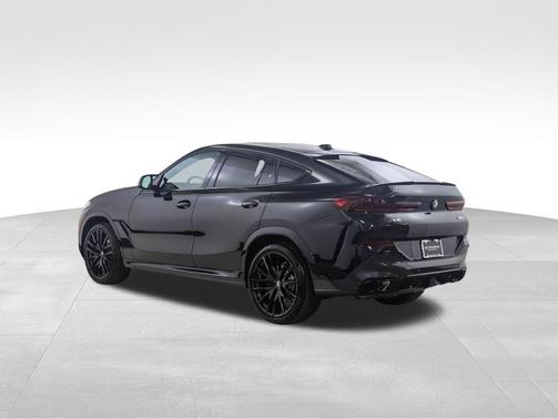 2026 BMW X6 M60i