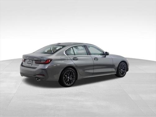 2025 BMW 330 i xDrive