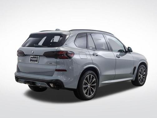 Brooklyn Grey Metallic 2026 BMW X5 xDrive40i