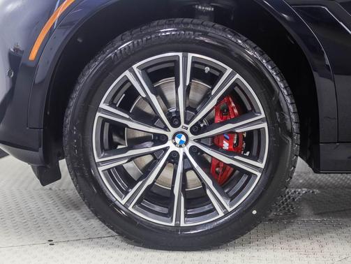 2026 BMW X6 xDrive40i