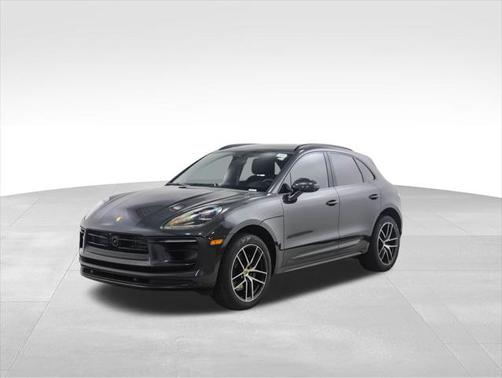 2023 Porsche Macan Base