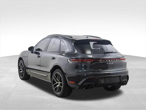 2023 Porsche Macan Base