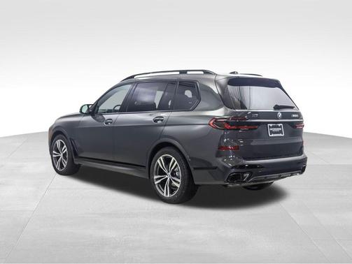 2026 BMW X7 M60i