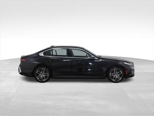 2025 BMW i5 xDrive40