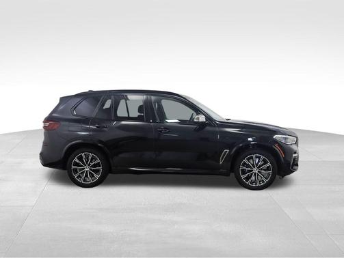 2023 BMW X5 M50i