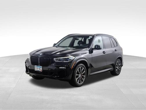 2021 BMW X5 M50i