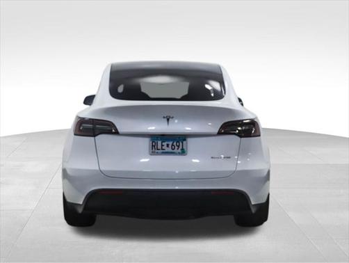 2024 Tesla Model Y Long Range Dual Motor All-Wheel Drive