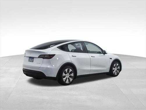 2024 Tesla Model Y Long Range Dual Motor All-Wheel Drive