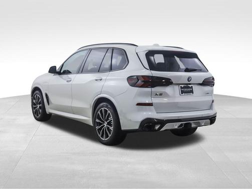2026 BMW X5 PHEV xDrive50e